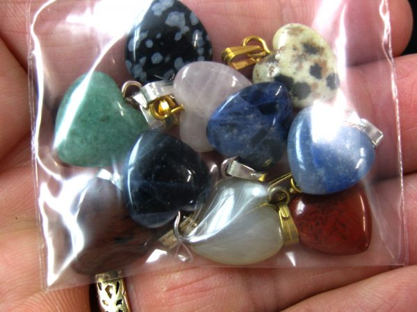 10 Pack Mini Mineral Heart Pendants For Sale-2