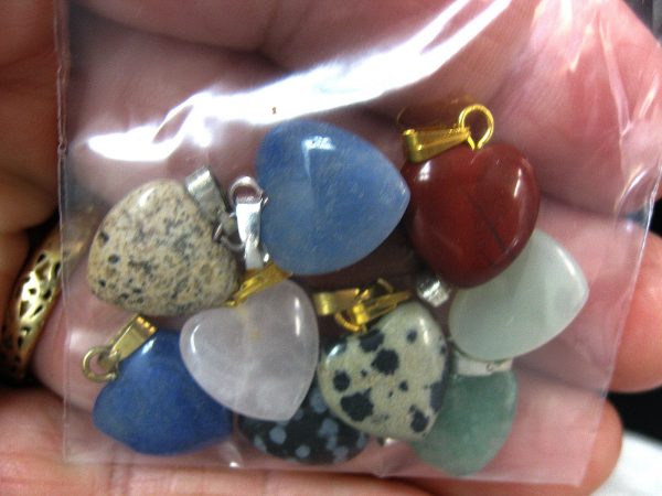 10 Pack Mini Mineral Heart Pendants For Sale-3
