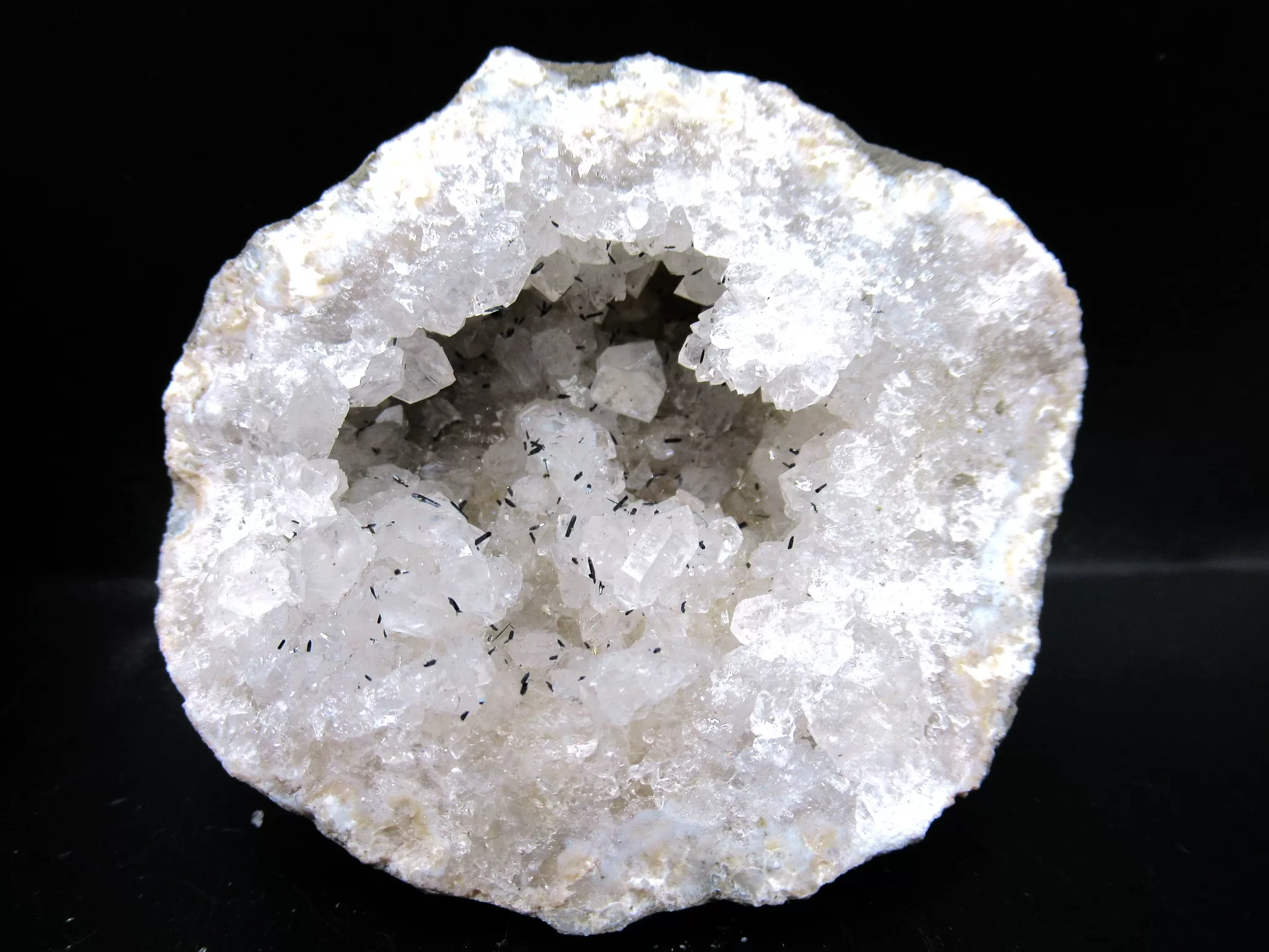 Breaking Open a Keokuk Geode with Crystals Inside 