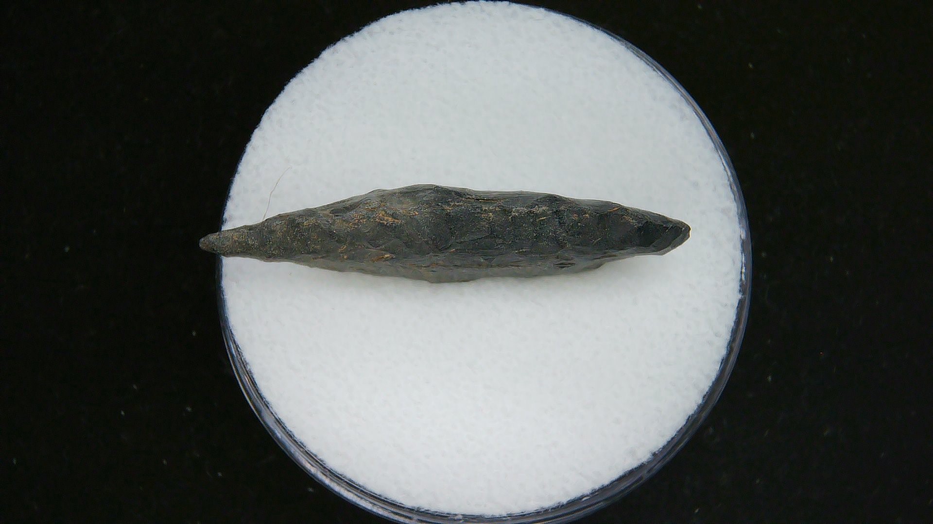 Morocco Sahara Desert Mesolithic Laurel Point 14b | Fossils for Sale Genuine Morocco Sahara Desert Mesolithic Laurel Point For Sale #14b